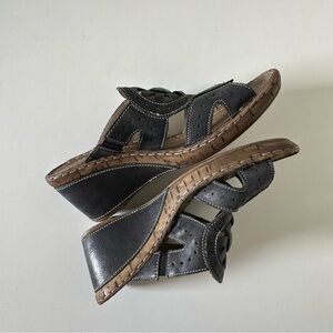 EUC Josef Seibel Wedge Heel Sandals Charcoal size 8 39 European comfort shoes